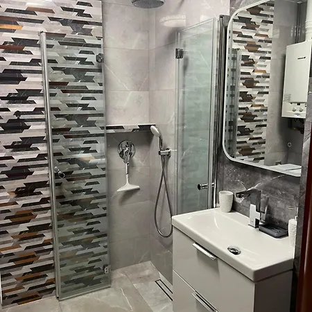 Apartment Pinea15 *